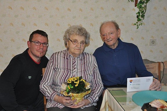 Margarethe_und_Johann_Grath_Dim.Hochzeit.jpg 