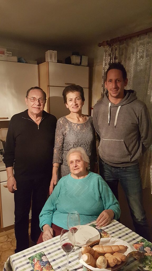 Elfriede_Kichler_80.JPG 
